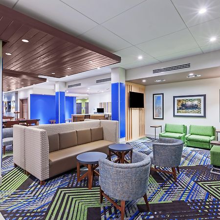 Holiday Inn Express And Suites Chanute By Ihg Екстер'єр фото