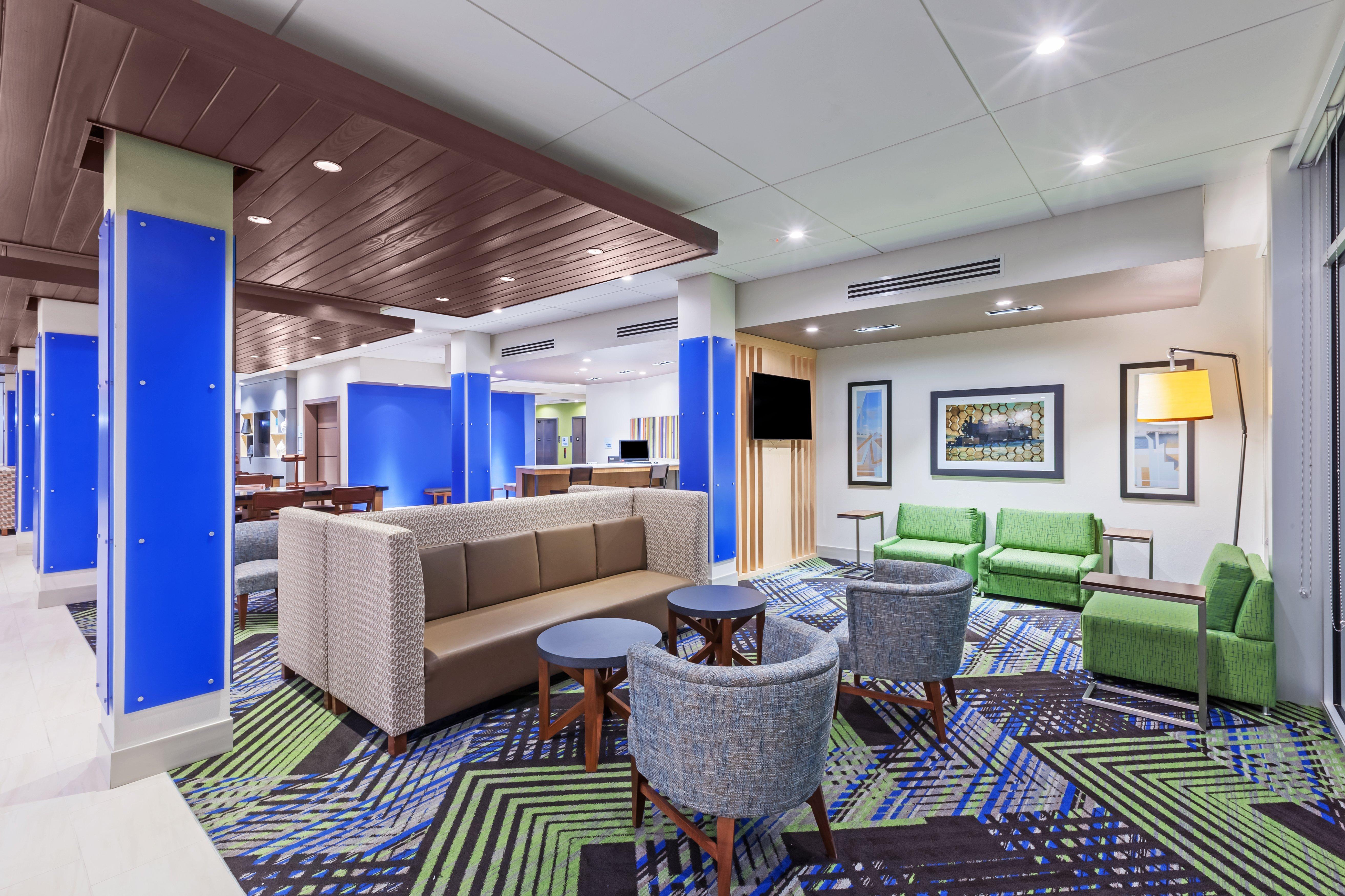 Holiday Inn Express And Suites Chanute, An Ihg Hotel Екстер'єр фото