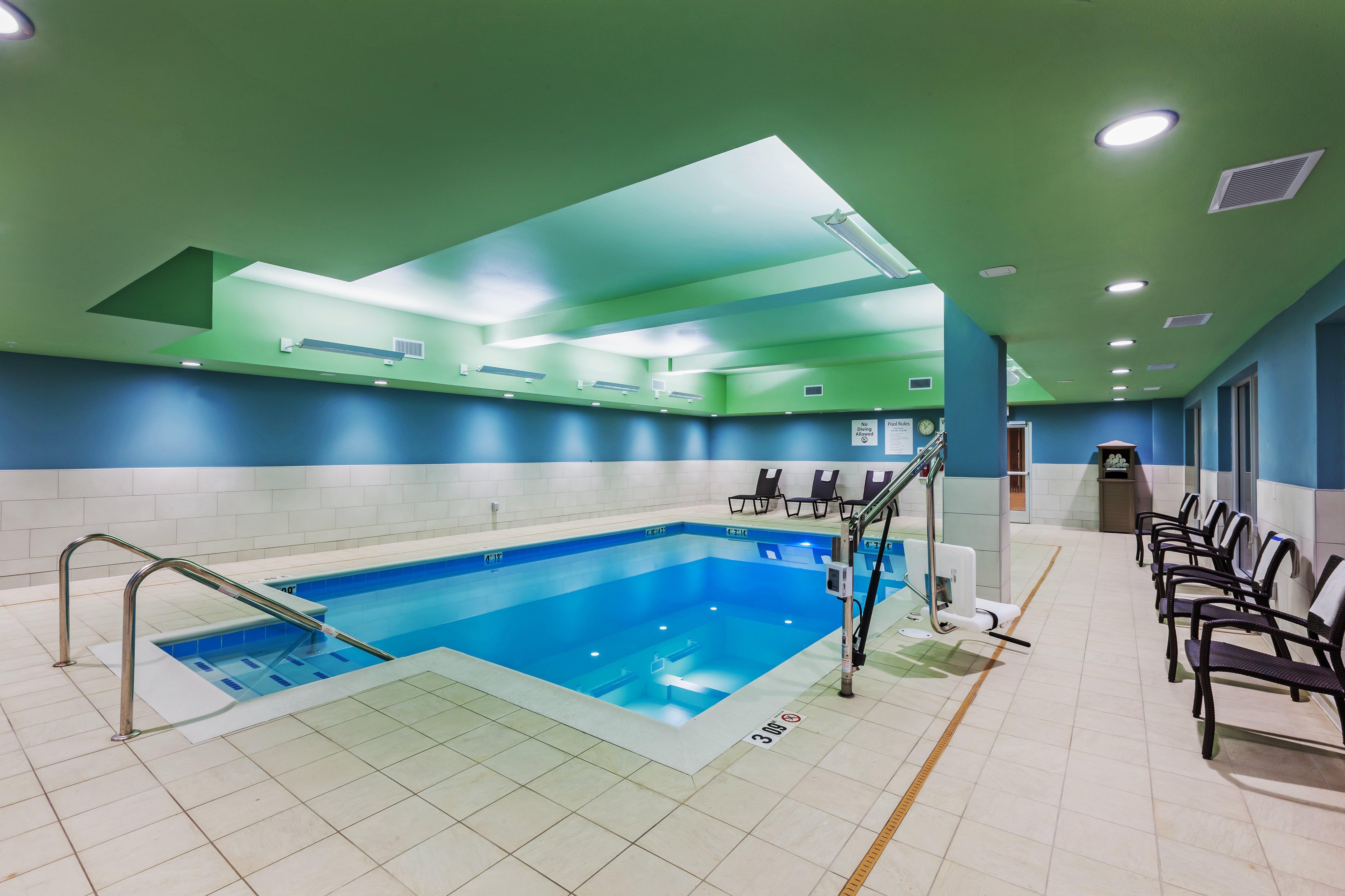 Holiday Inn Express And Suites Chanute By Ihg Екстер'єр фото